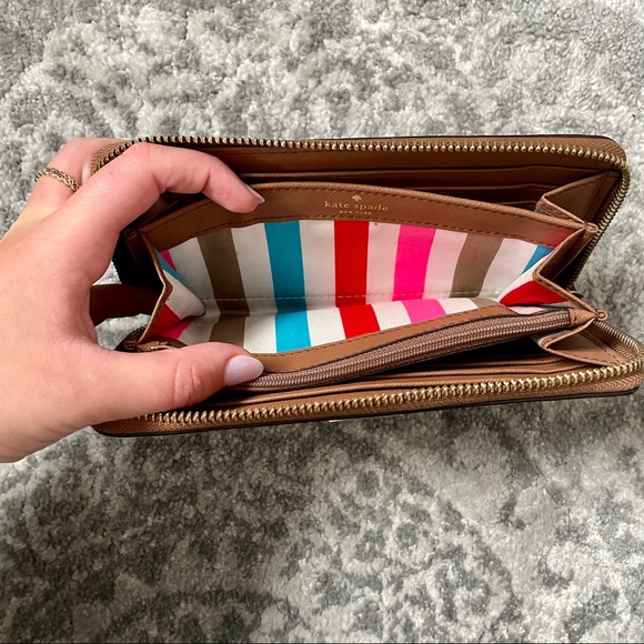 KATE SPADE CONTINENTAL WALLET - Picture 8 of 9